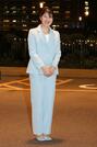 宿泊先のホテルに到着した天皇、皇后両陛下の長女愛子さま＝６日、新潟市中央区