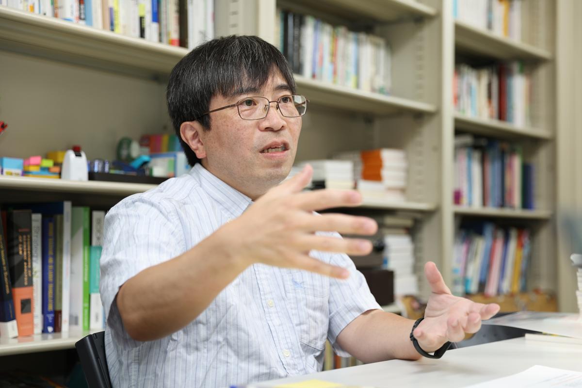 
駒沢大経営学部教授の齋藤都美さん＝東京都
