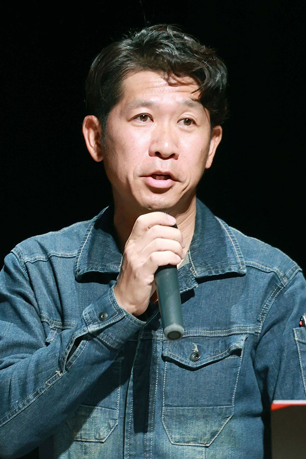 津村賢さん