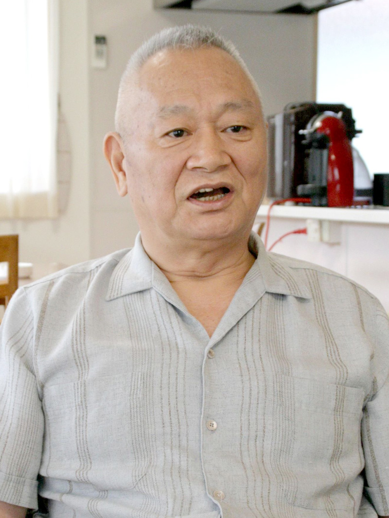 「多彩な味が楽しめるのがクラフトビールの魅力」と語る青木辰男さん＝南魚沼市黒土新田