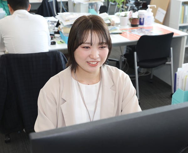 飯田　夢奈